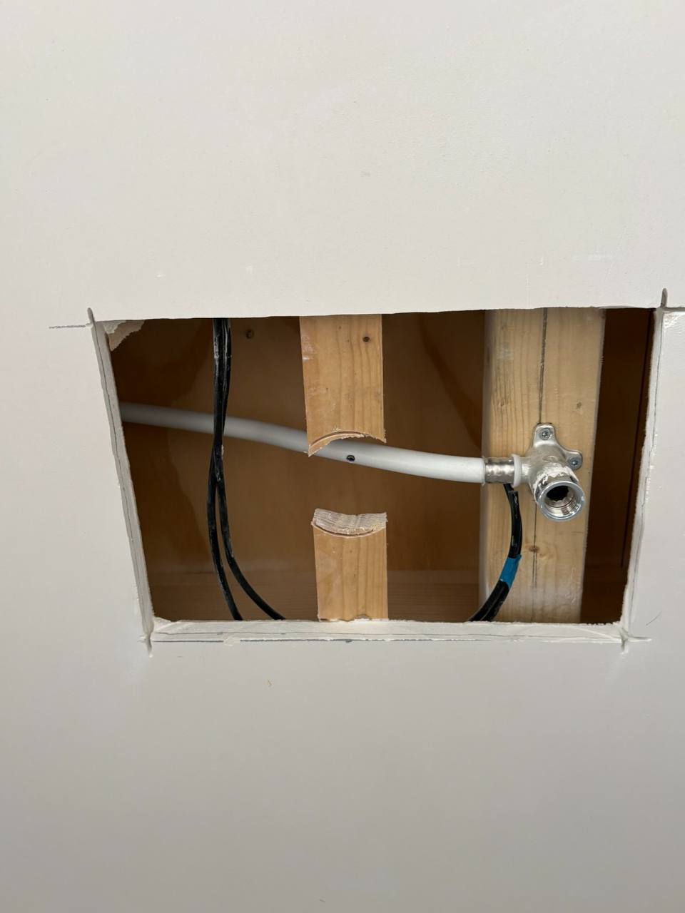 Reparatie doorboorde waterleiding — foto 1